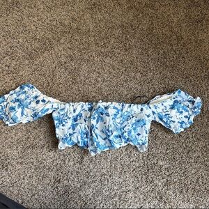 Forever 21 Blue and White Floral Blouse